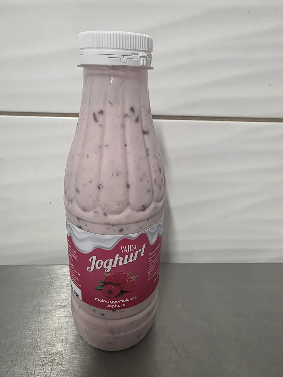 Málna gyümölcsös joghurt, 500 g-os palack